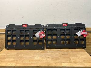 lot 15 image: MILWAUKEE Lot of 2- PACKOUT Large Wall Plates