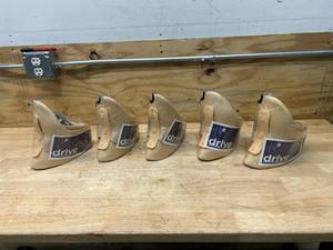 lot 134 image: Lot of 5- Cervical Collars Foam 2-Piece