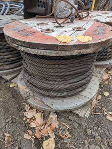 lot 13 image: Spool Of CraneWinching Cable Est 40-50Ft - 1 Braded Cable