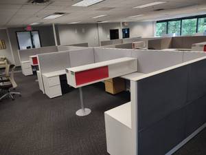 (4) Steelcase Cubicles, Includes As...