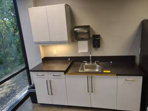 84 Cabinet with Sink & 30 Wall Ca...
