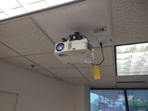 NEC NP905 Projector, No Remote, Wil...