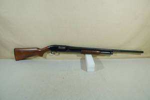 lot 6 image: 1947 Winchester Model 12 Pump Action 12 Gauge Shotgun - 28 Barrel