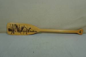 lot 84 image: Wildlife Originals Decorative Oar