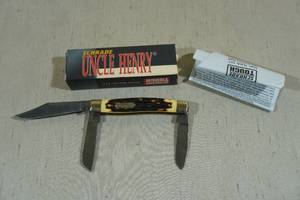 lot 147 image: Schrade Uncle Henry Knife