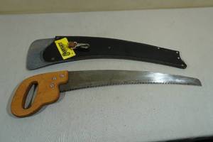 lot 151 image: Bartlett Professional Tree Saw with Leather Scabbard