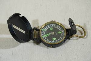 lot 154 image: Military Compass