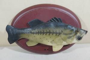 lot 170 image: Talking Wall Mount Fish