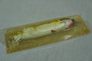 lot 187 image: Creek Chub 11 Musky Lure
