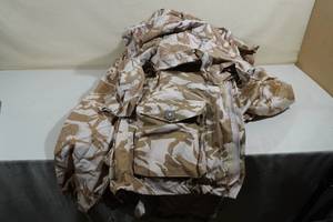 lot 246 image: Camo Windproof Jacket and Pants with Rucksack-Size 180(Height) 96 (Chest)