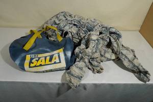 lot 247 image: Camo Bibs and Jacket