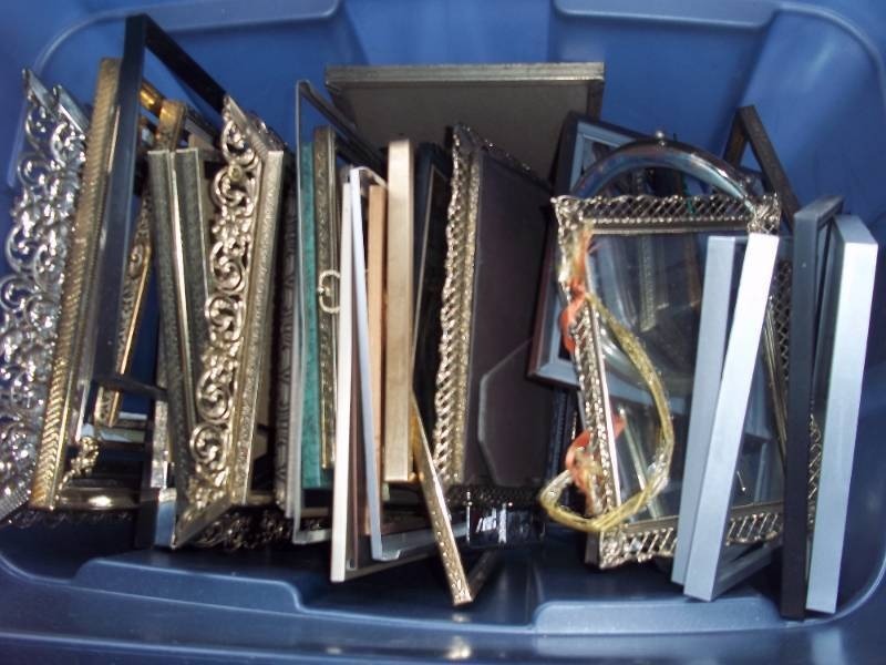 lot 17 image: Tote Full of frames.