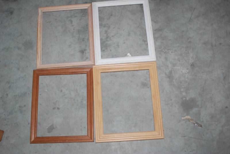 lot 25 image: Wood Frames