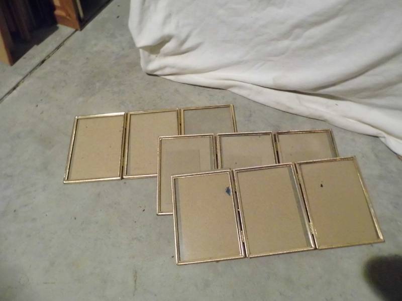 lot 157 image: Good frames to use for personal