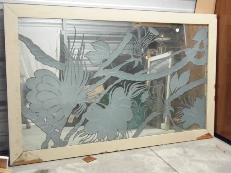 lot 163 image: Mirror