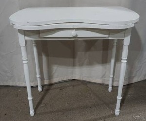 vintage vanity table