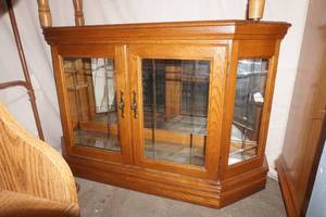 lighted display cabinet