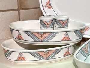 lot 42 image: Mikasa Santa Fe Serving Items includes Mikasa Sante Fe Oval Baking Dish
