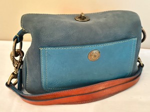 lot 74 image: Vintage Turquoise Leather Satchel