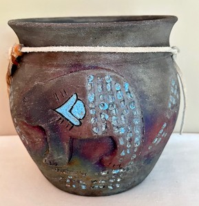 lot 20 image: Artisan Southwest Raku Pottery Vase