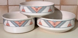 lot 98 image: Three Mikasa Sante Fe Serving Bowls