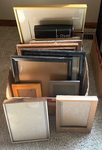 lot 220 image: Frames Frames Frames