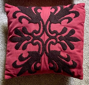 lot 227 image: Two Elegant Accent Pillows