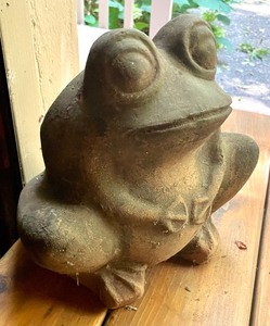 lot 238 image: Cute Cement Frog Planter