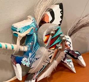 lot 281 image: Artisan Created Horse Figurine by Samz Bull