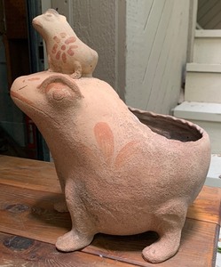 lot 241 image: Clay Frog Planter