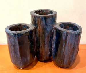 lot 293 image: Beautiful Blue Accented Pottery