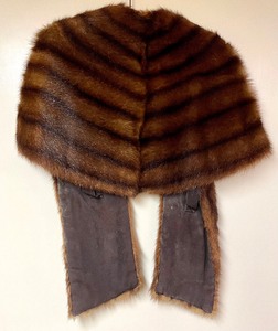 lot 317 image: Vintage Fur Shrug