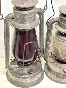 lot 351 image: Vintage Dietz and Defiance No. 2 Lanterns