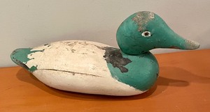 lot 327 image: Vintage Duck Decoy