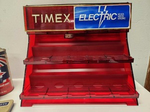 lot 202 image: Lot of Assorted Vintage Advertising Items