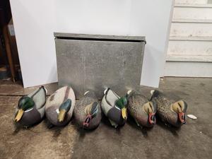 lot 225 image: Vintage HERTERS Metal Cooler & Duck Decoys