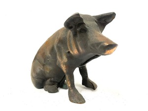 lot 178 image: Antique Brass or Cast Iron Pig Bank