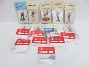 lot 89 image: Lot of Miniature Metal Model Soldiers & Accessories