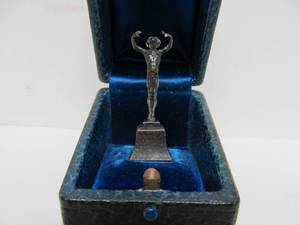 lot 91 image: Miniature Antique Figural Statue wUnknown Soldier History