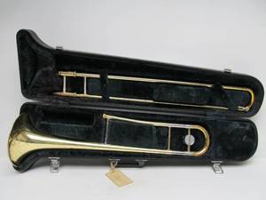 lot 103 image: YAMAHA Trombone wCase