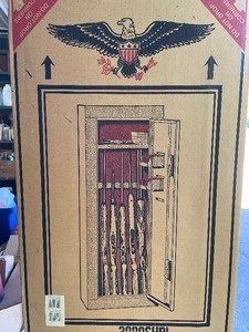 lot 7 image: Brand New HOMARK Model 3000SHBL 16 Gauge Steel Gun Safe