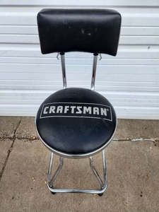 lot 343 image: Quality CRAFTSMAN Adjustable Height Swivel Shop Stool