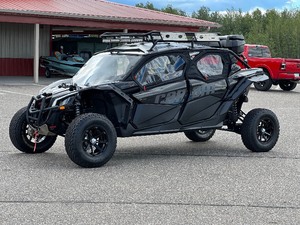 lot 1 image: 2017 CANAM MAVERICK X3 MAX XDS TURBO R UTVSIDE-BY-SIDE