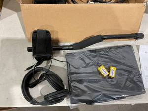 lot 208 image: VVinRC 13 Metal Detector For Adults - Black