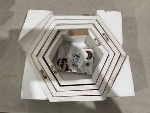lot 214 image: Leband Home Hexagonal Honeycomb Shelves - Set of 4 - Rustic White