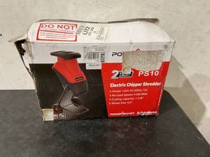 lot 120 image: PowerSmart 15-Amp Electric Wood Chipper with Collection Bag