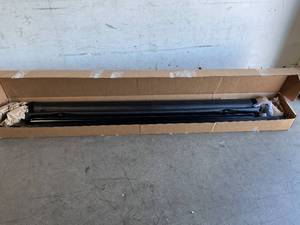 lot 154 image: TONNO PRO Lo-Roll Vinyl Tonneau Cover - Black