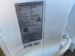 lot 159 image: Midea 12,000 BTU U-shaped Air Conditioner - White