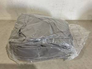 lot 305 image: Zenicham 600D Marine Grade Light Grey Fade and Tear Resistant Boat Cover