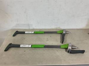 lot 87 image: LOT OF 2 - Grootpow WP5 Weed Puller Tool with 40 Handle.